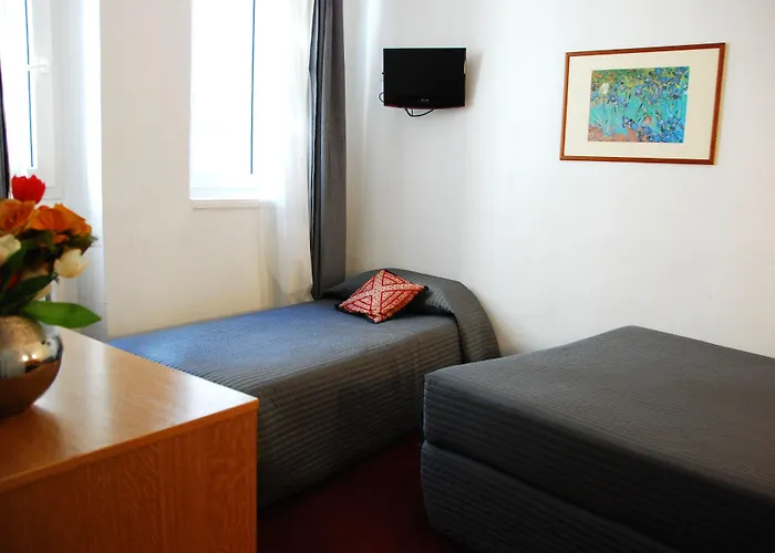 Hotel Cosy Monceau Paris
